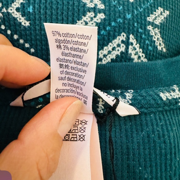 Victoria's Secret Pajama Thermal Holiday Top & Warm Cotton Pants - Picture 7 of 9